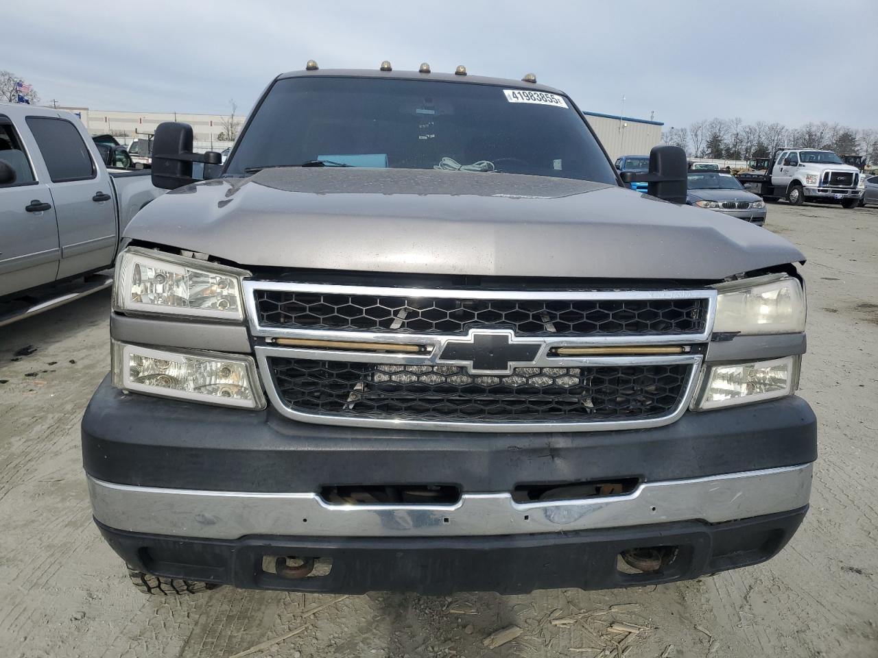 2006 Chevrolet Silverado - Image 5