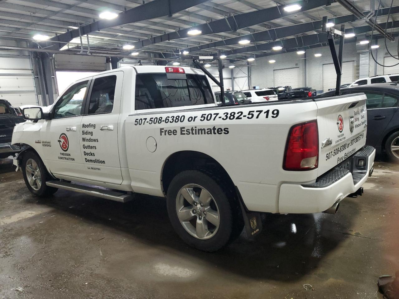 2015 RAM 1500 - Image 2