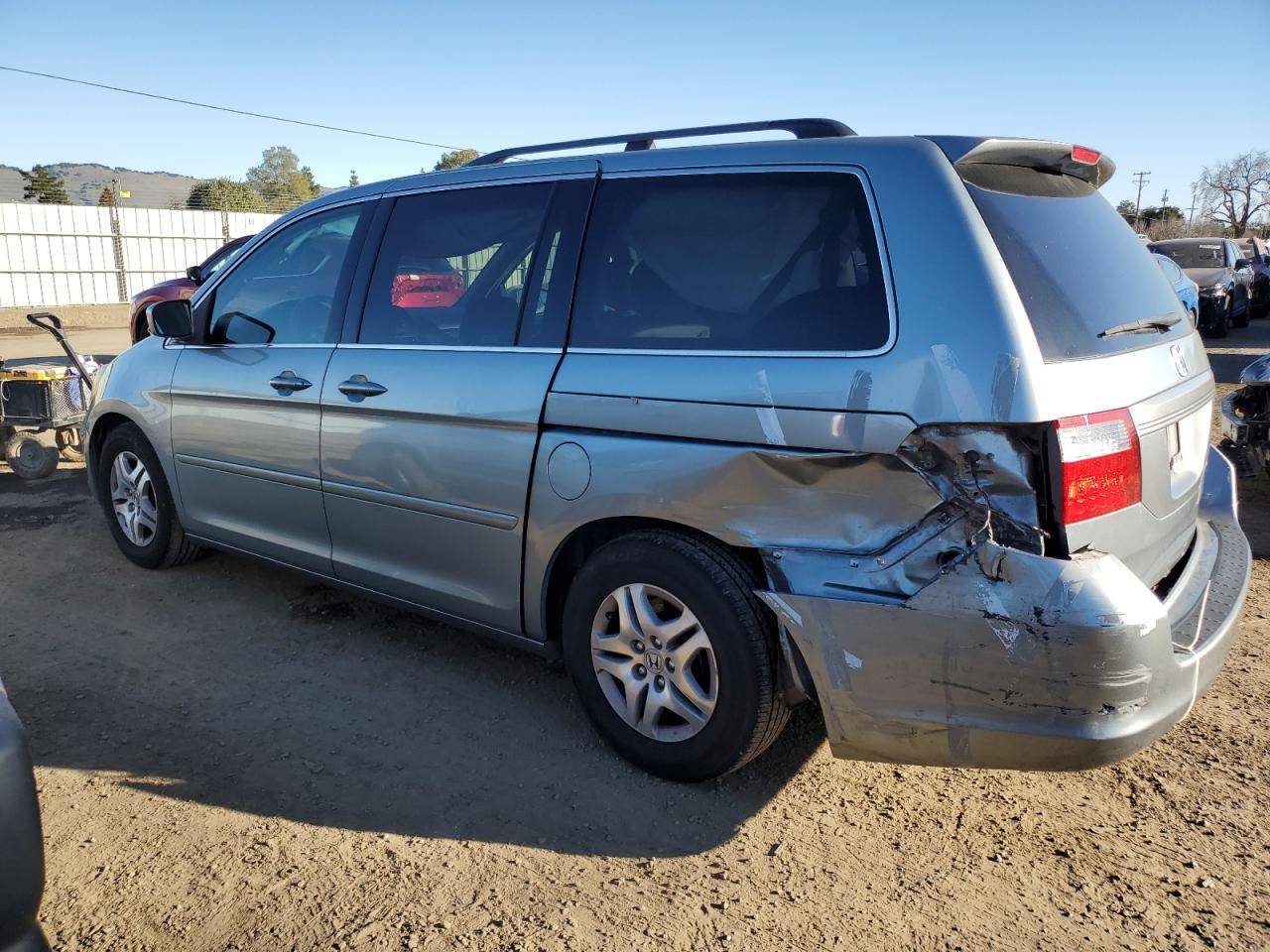 2005 Honda Odyssey - Image 2