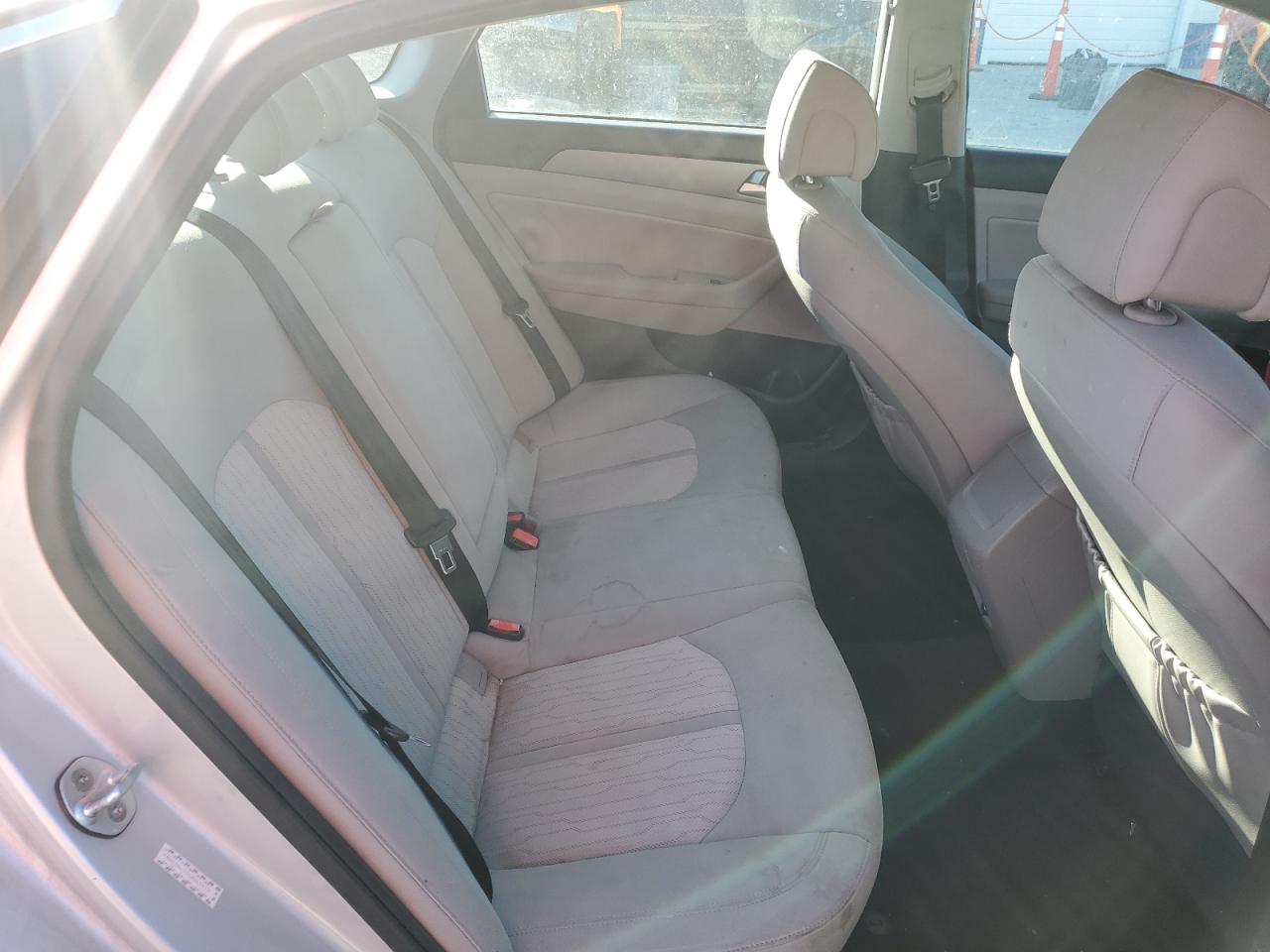 2016 Hyundai Sonata - Image 10