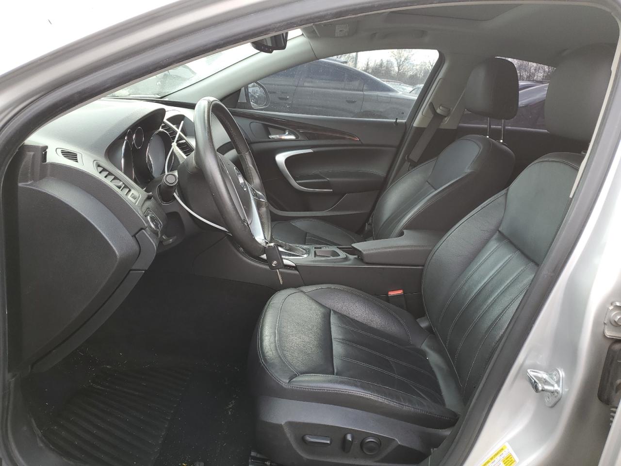 2011 Buick Regal - Image 7