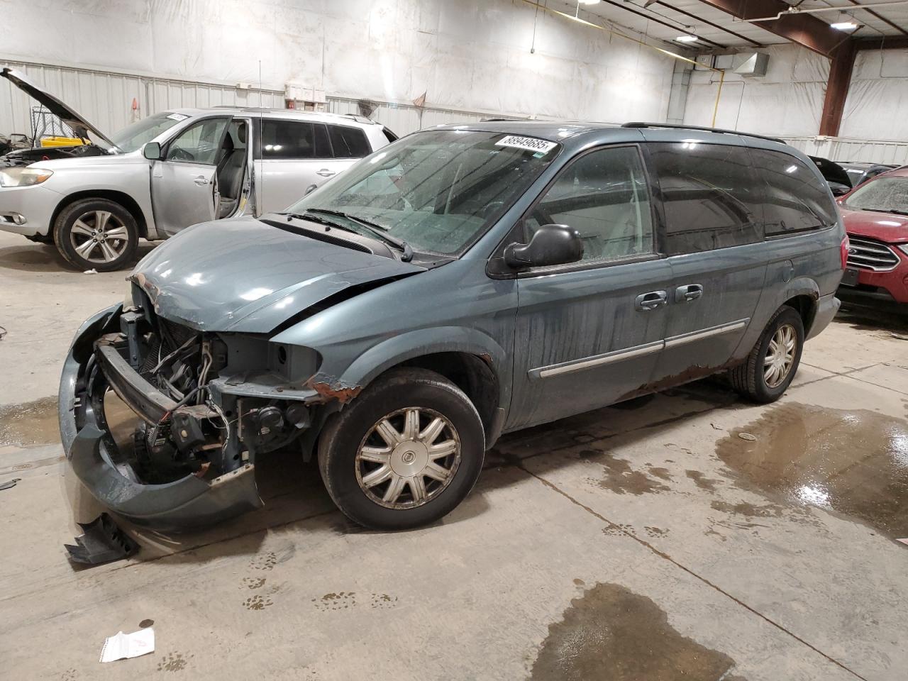 2007 Chrysler Town & Country - Image 1