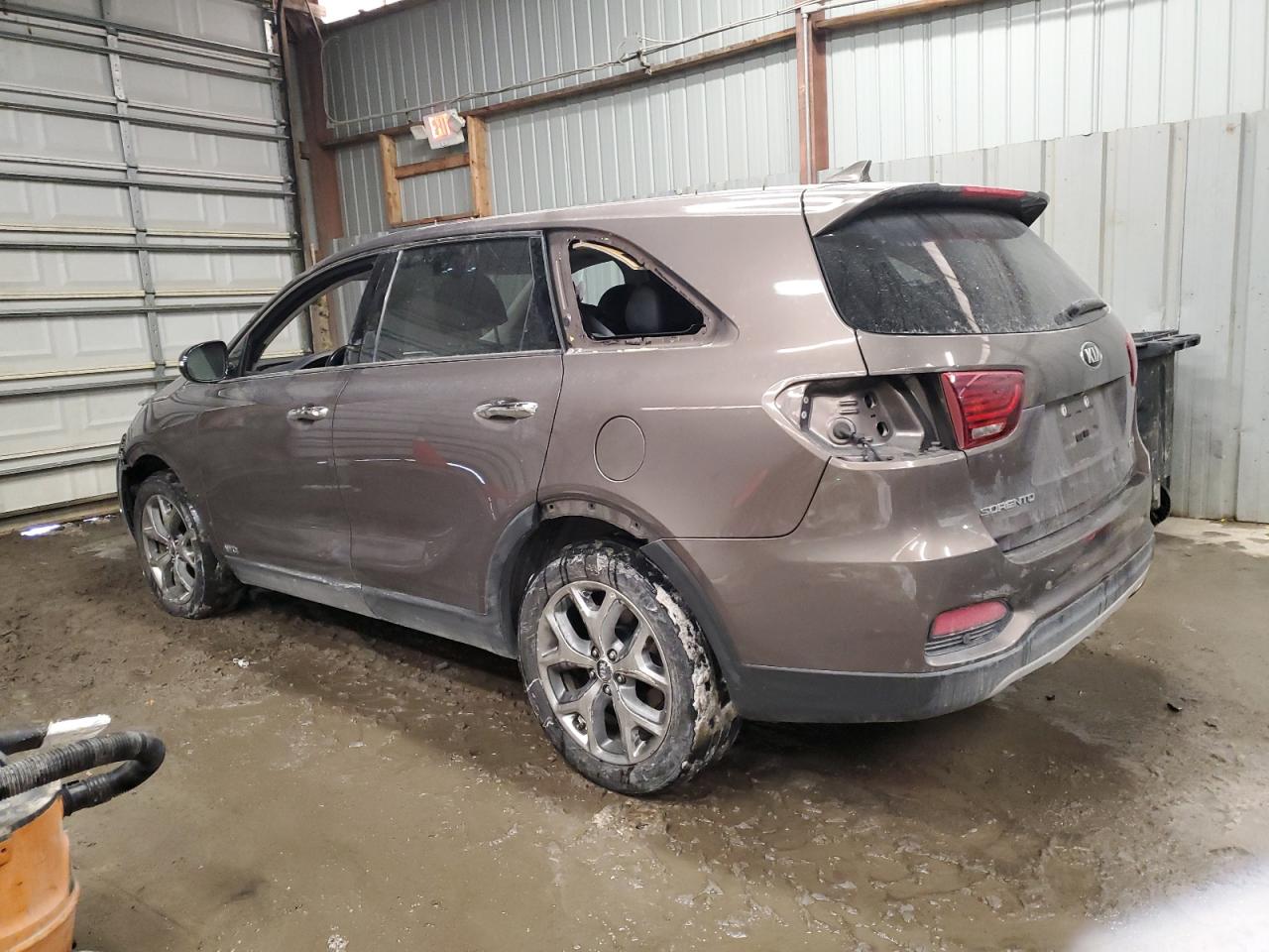 2019 Kia Sorento - Image 2
