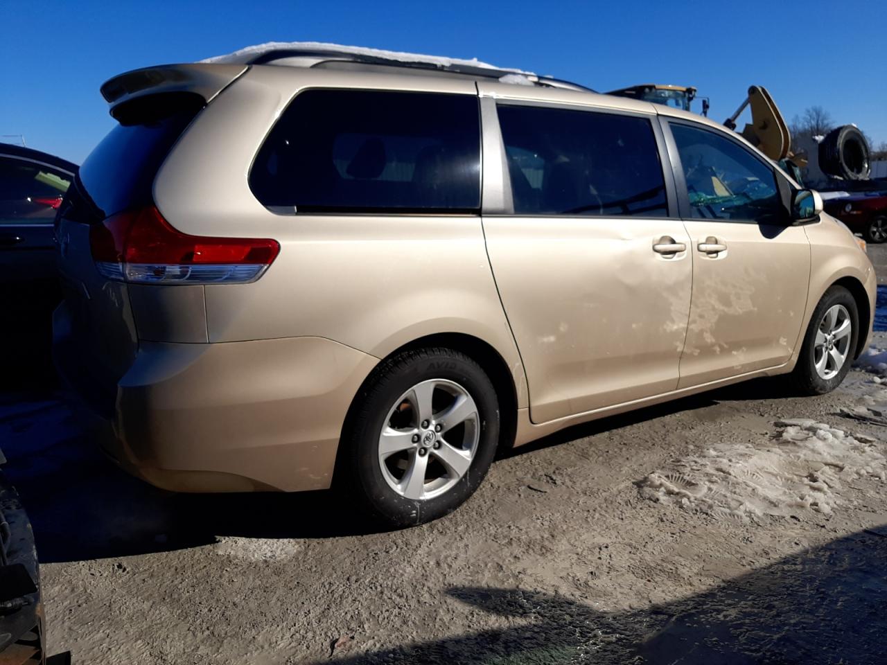2013 Toyota Sienna - Image 3