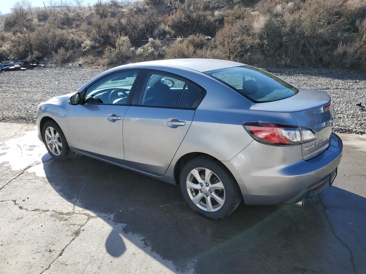 2010 Mazda 3 - Image 2