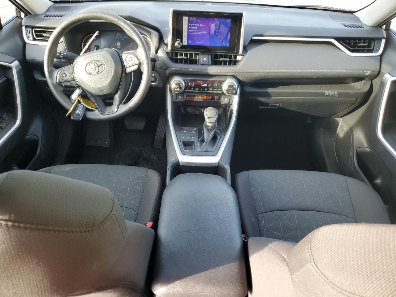 2023 Toyota RAV 4 - Image 8