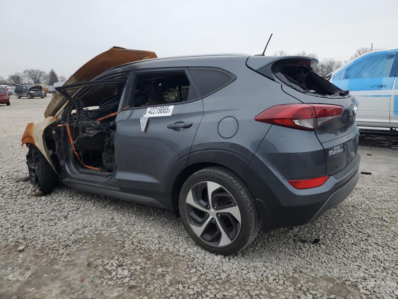 2016 Hyundai Tucson - Image 2