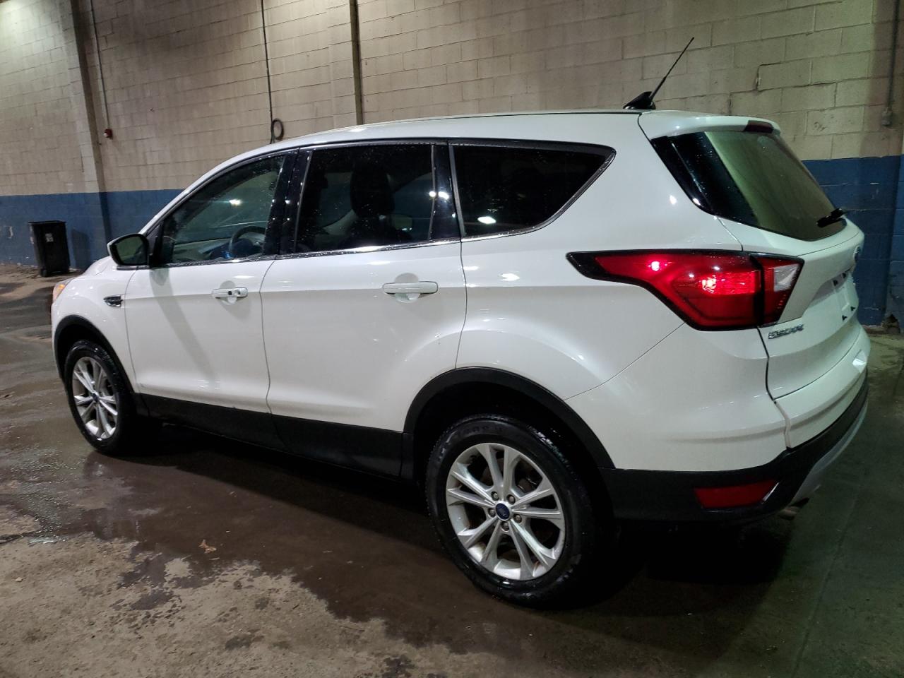 2019 Ford Escape - Image 2