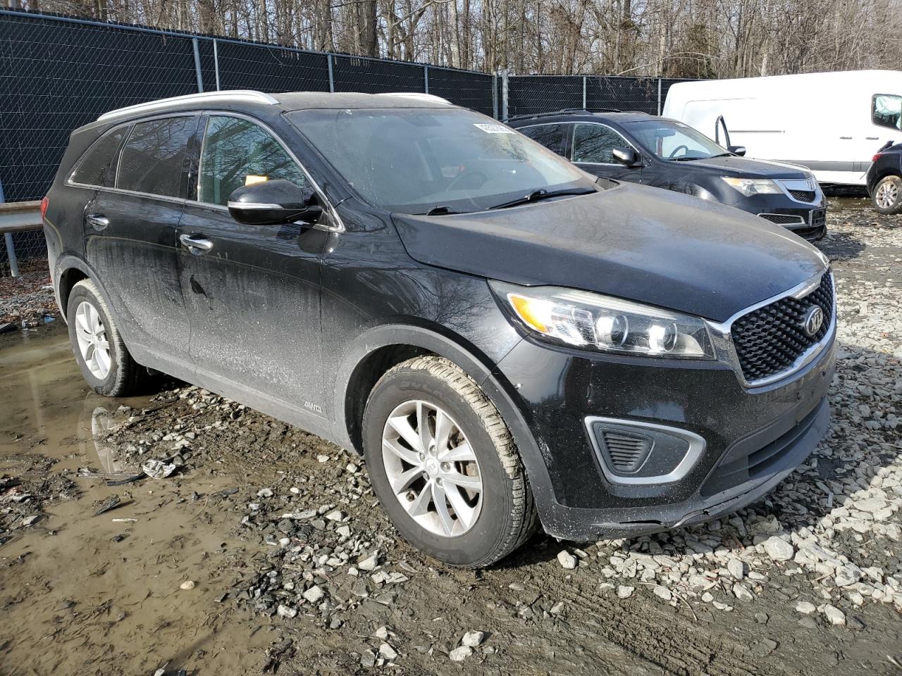 2017 Kia Sorento - Image 4