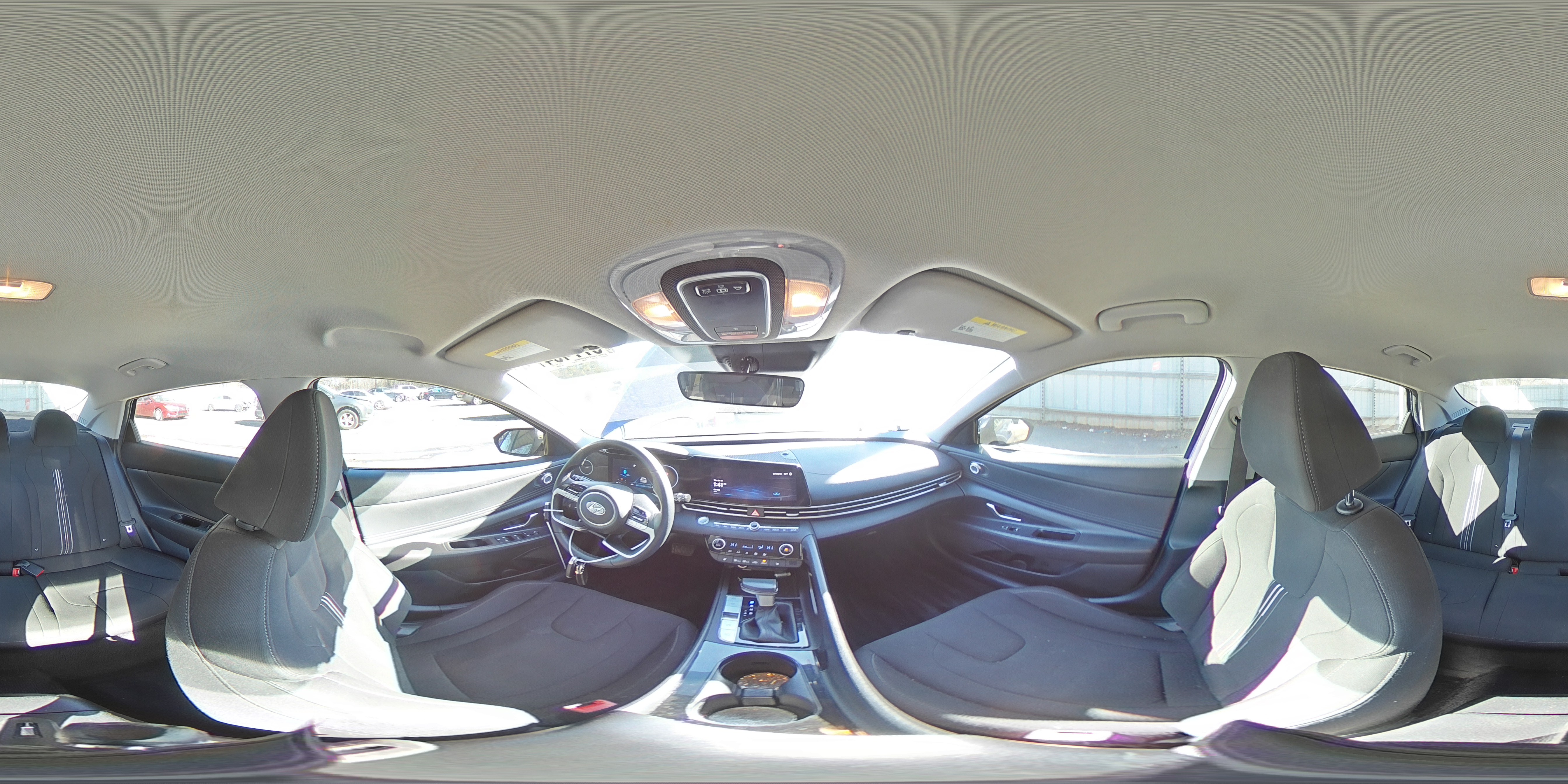 2023 Hyundai Elantra - Image 14