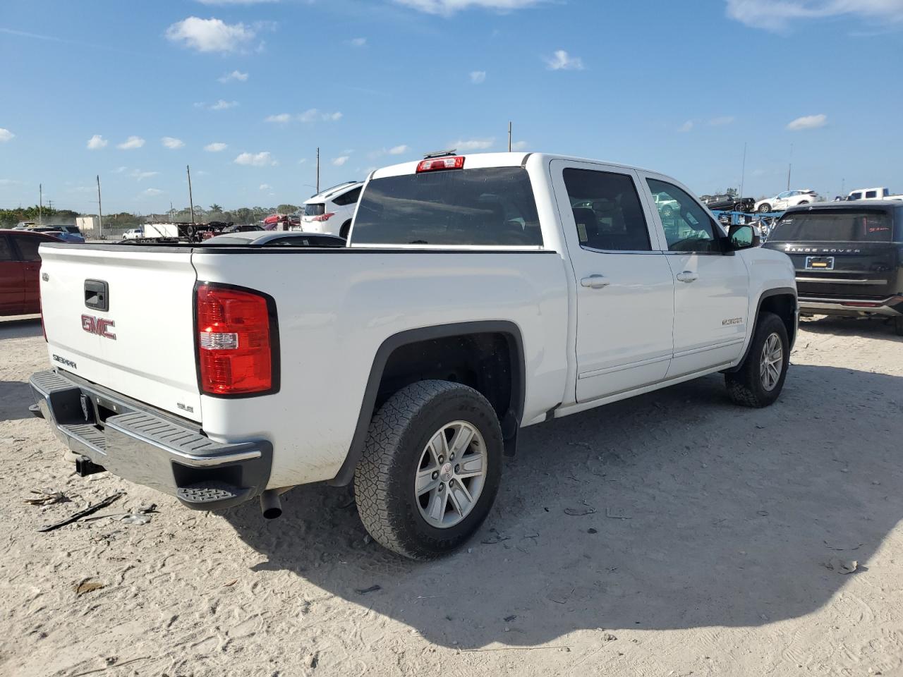 2018 GMC Sierra - Image 3