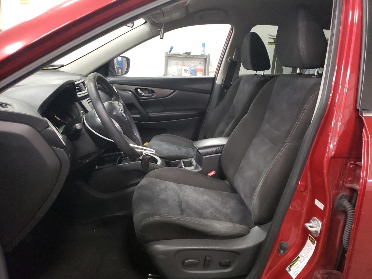 2015 Nissan Rogue - Image 8