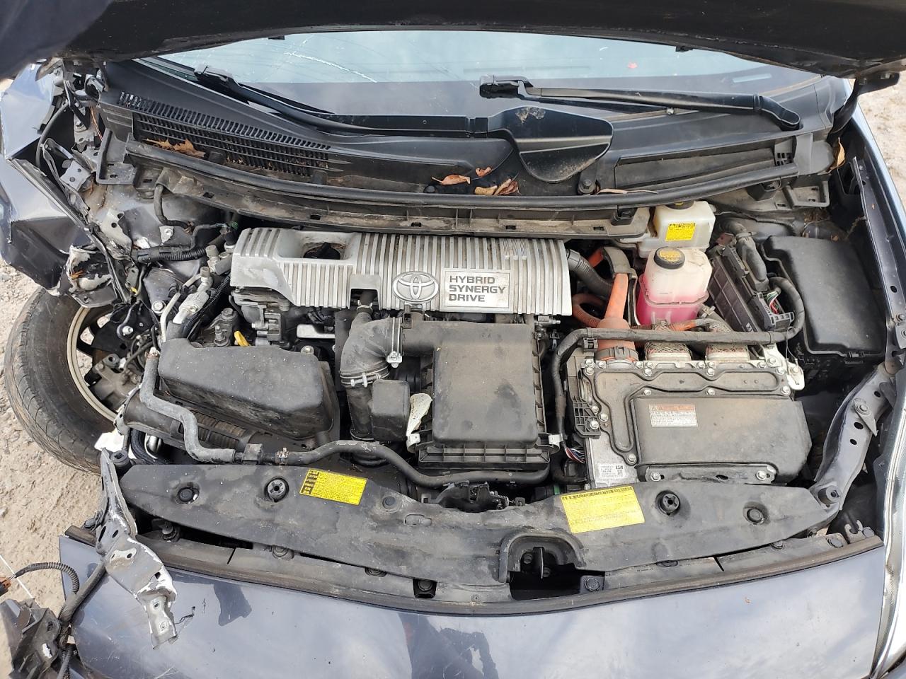 2013 Toyota Prius - Image 11