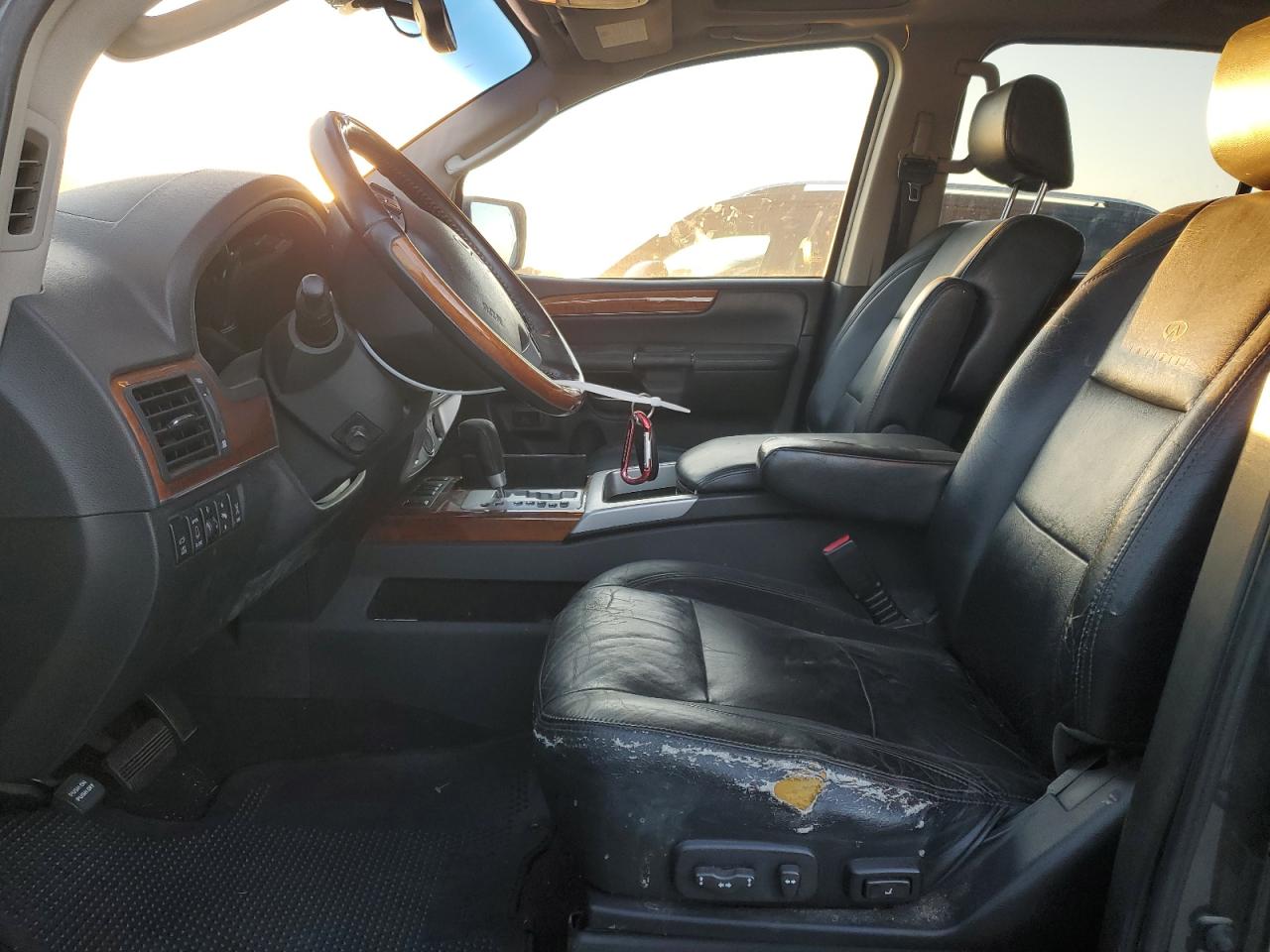 2008 Infiniti QX56 - Image 7