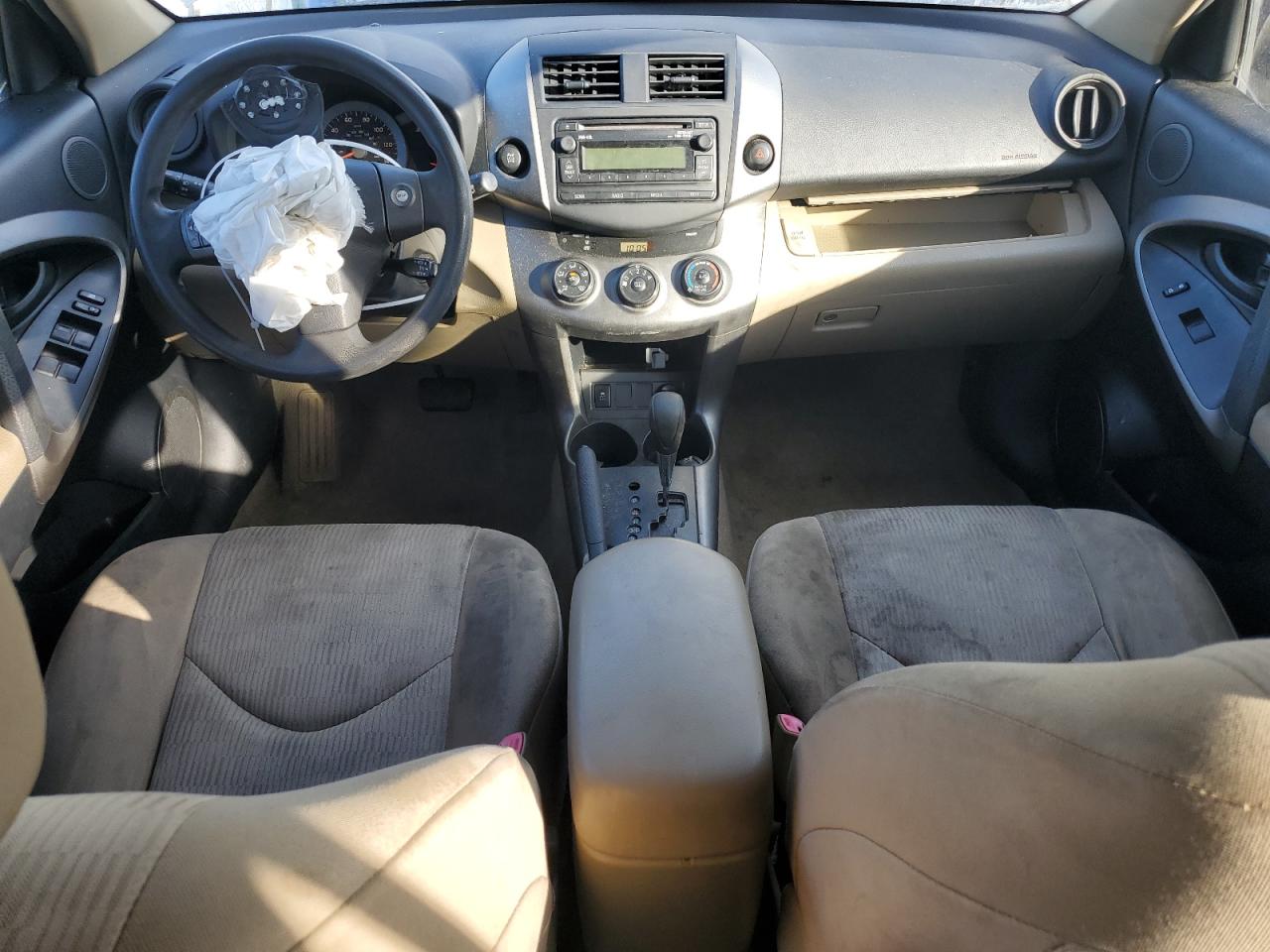 2012 Toyota RAV 4 - Image 8