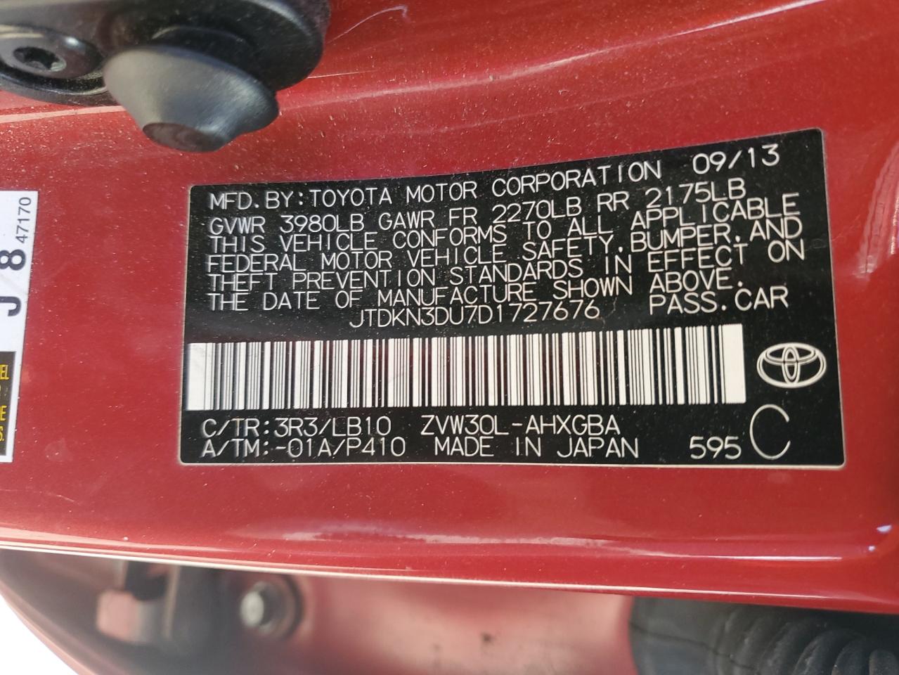 2013 Toyota Prius - Image 12