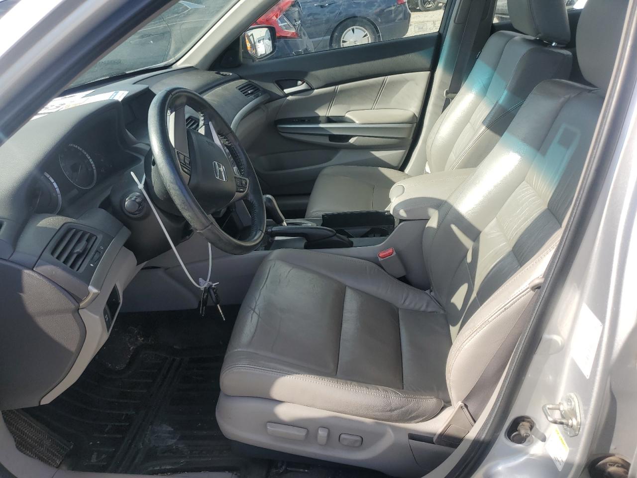 2010 Honda Accord - Image 7