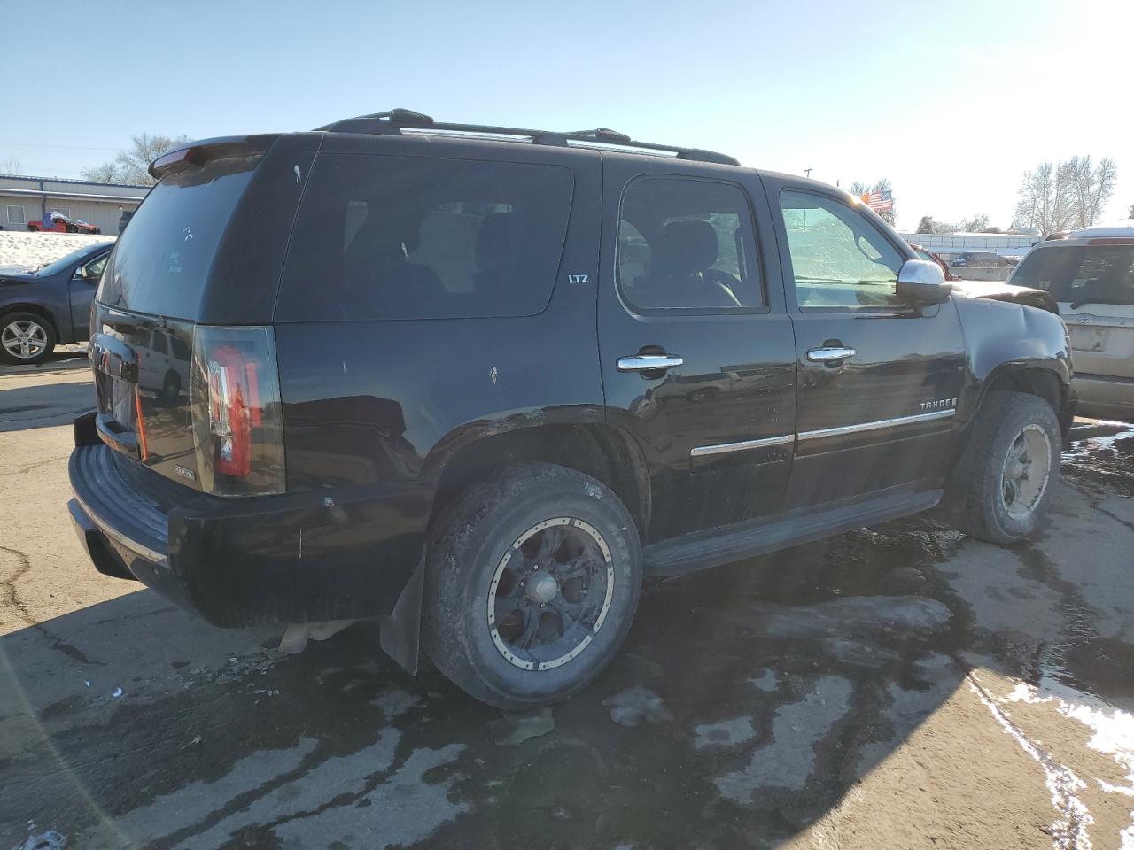 2009 Chevrolet Tahoe - Image 3