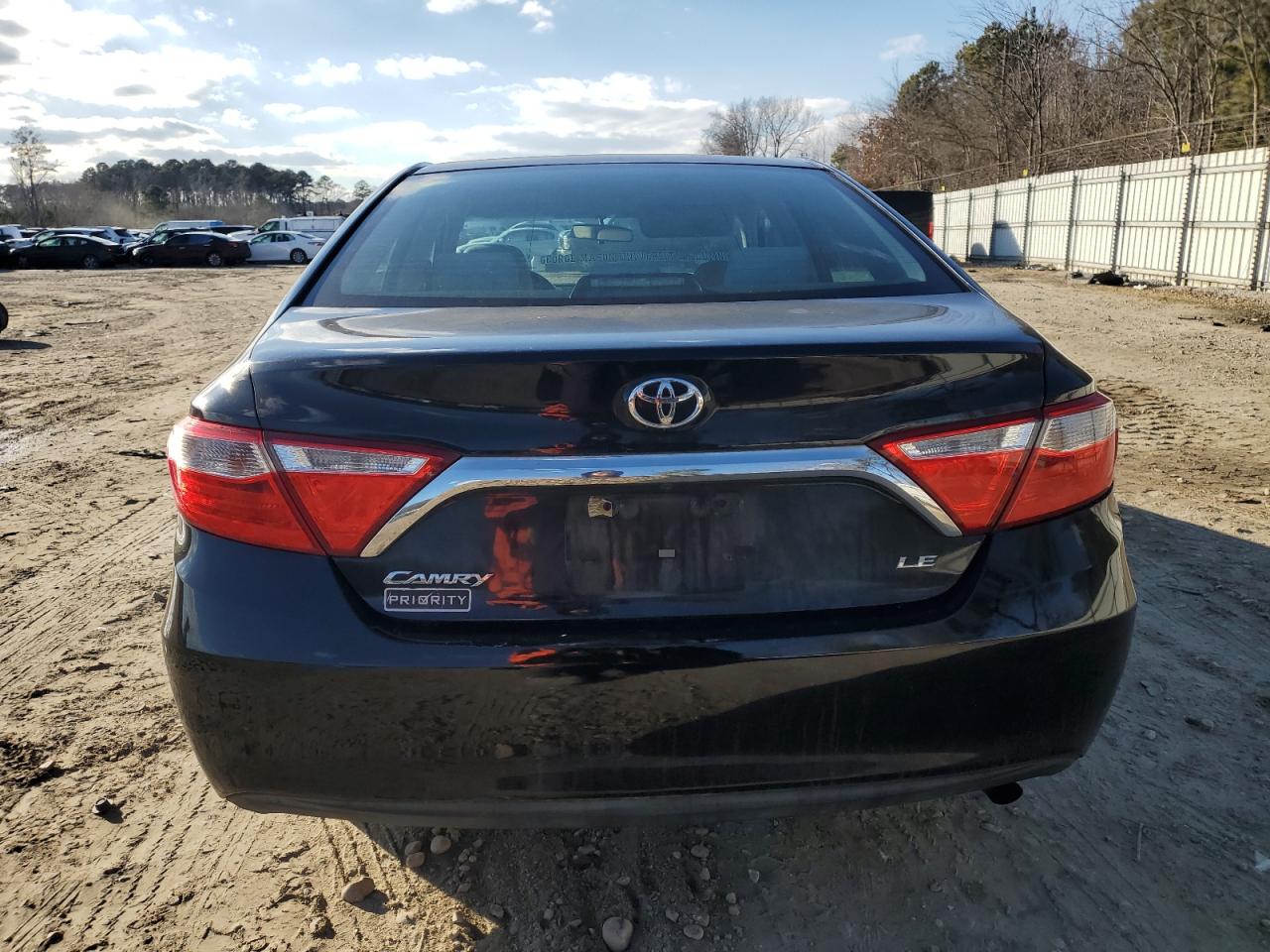 2015 Toyota Camry - Image 6