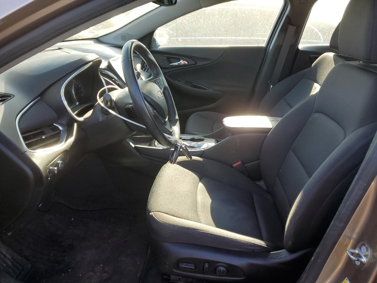 2018 Chevrolet Malibu - Image 7