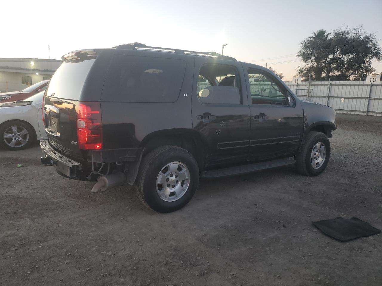 2007 Chevrolet Tahoe - Image 3
