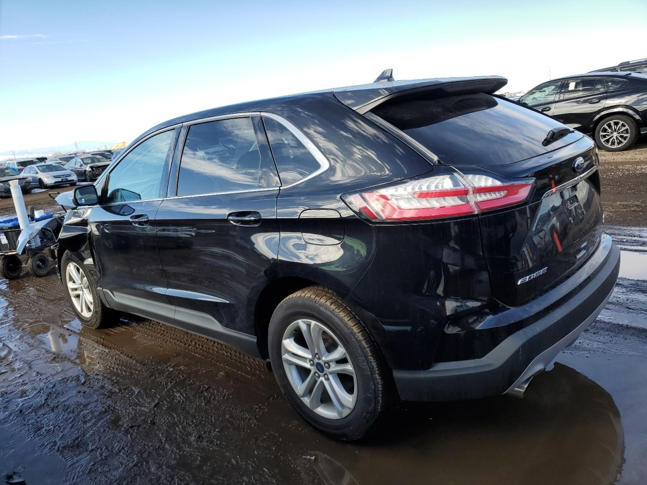 2019 Ford Edge - Image 2