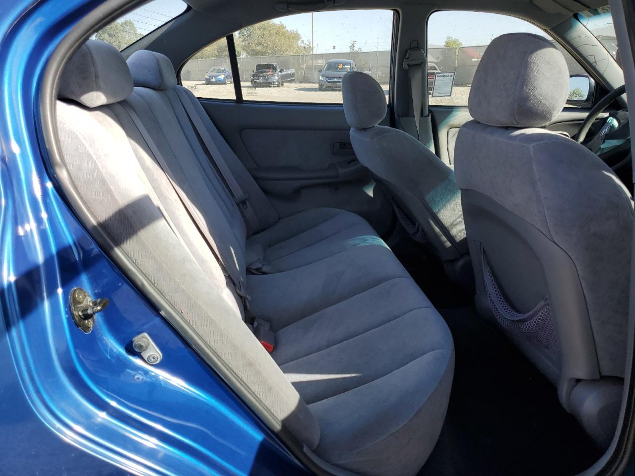 2006 Hyundai Elantra - Image 11