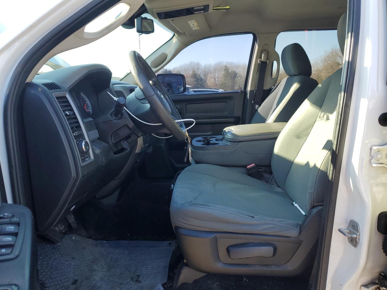 2014 RAM 1500 - Image 7