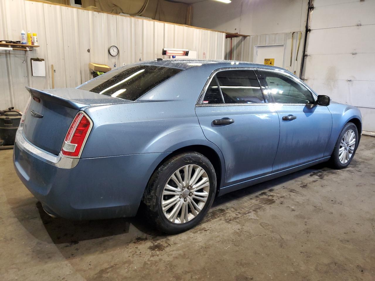 2011 Chrysler 300 - Image 3
