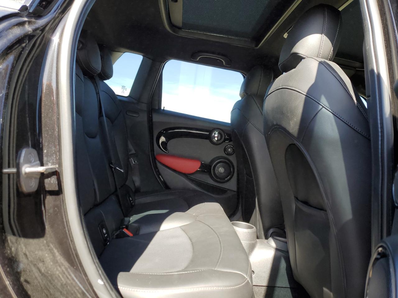 2019 MINI Cooper - Image 10
