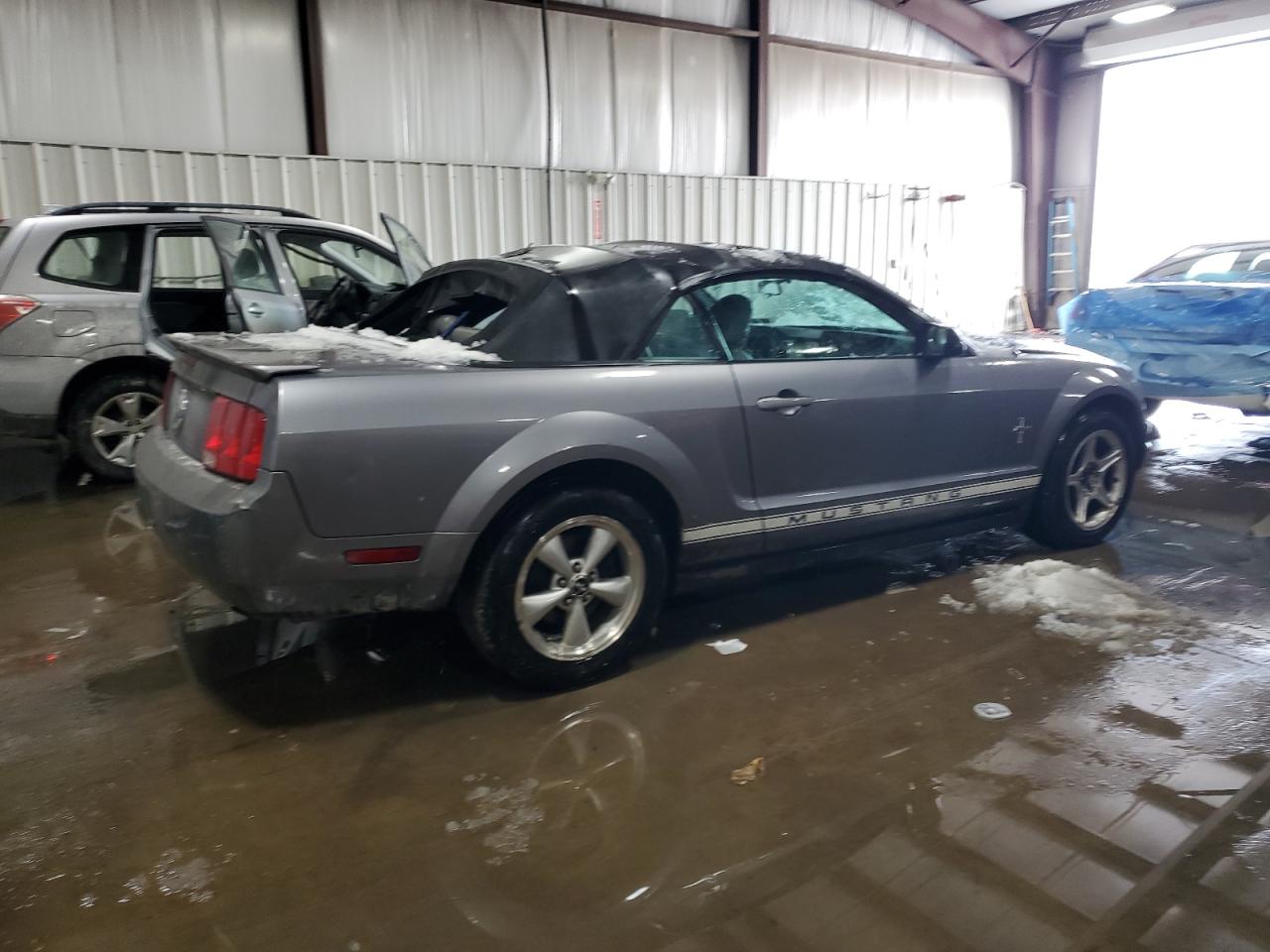 2007 Ford Mustang - Image 3