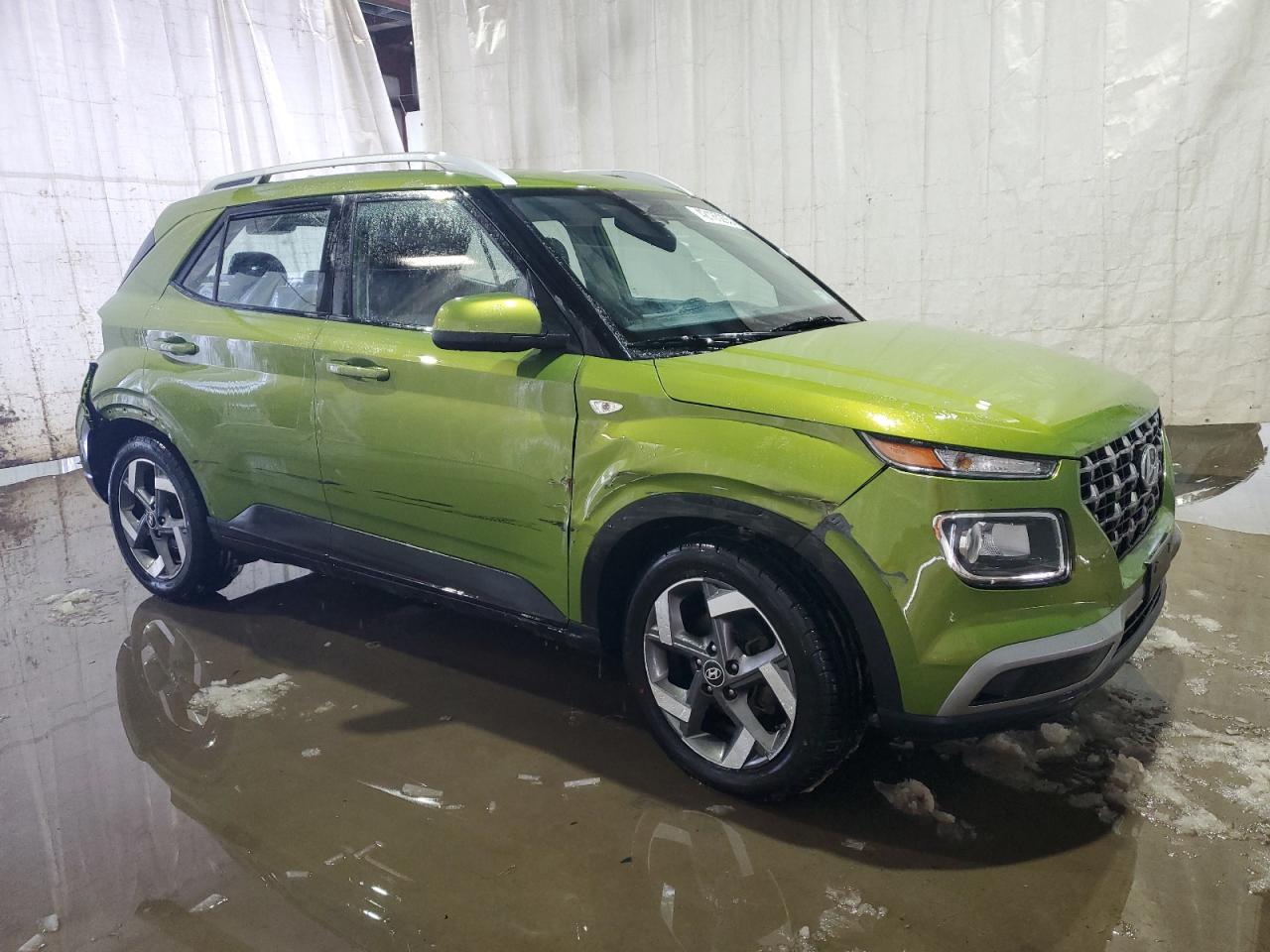 2022 Hyundai Venue - Image 4
