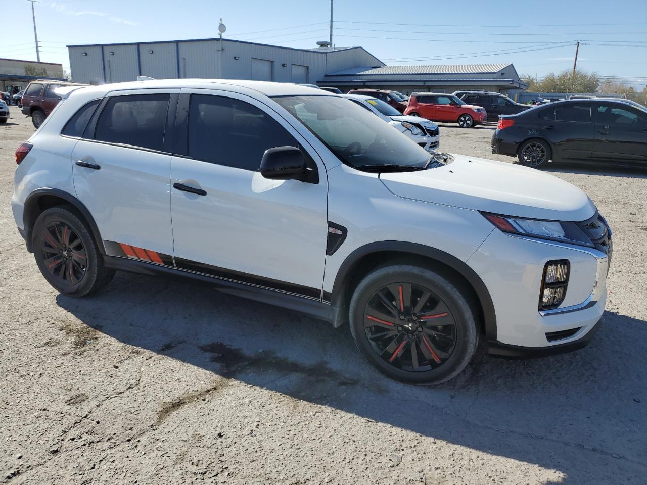 2021 Mitsubishi Outlander - Image 4