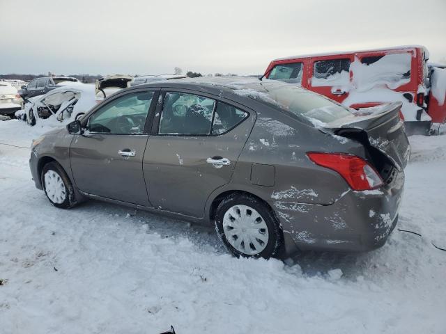  NISSAN VERSA 2017 Бежевий