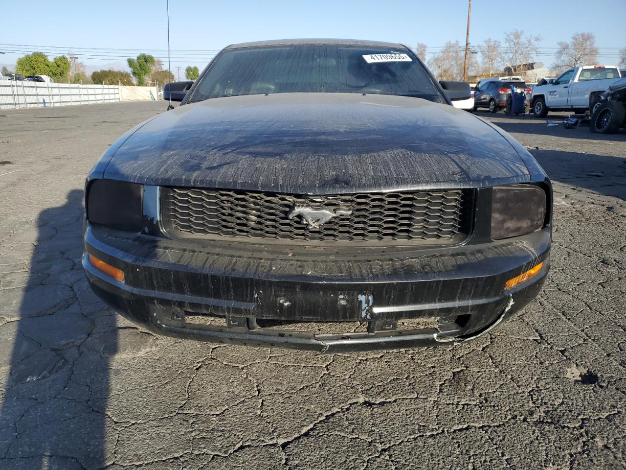 2005 Ford Mustang - Image 5