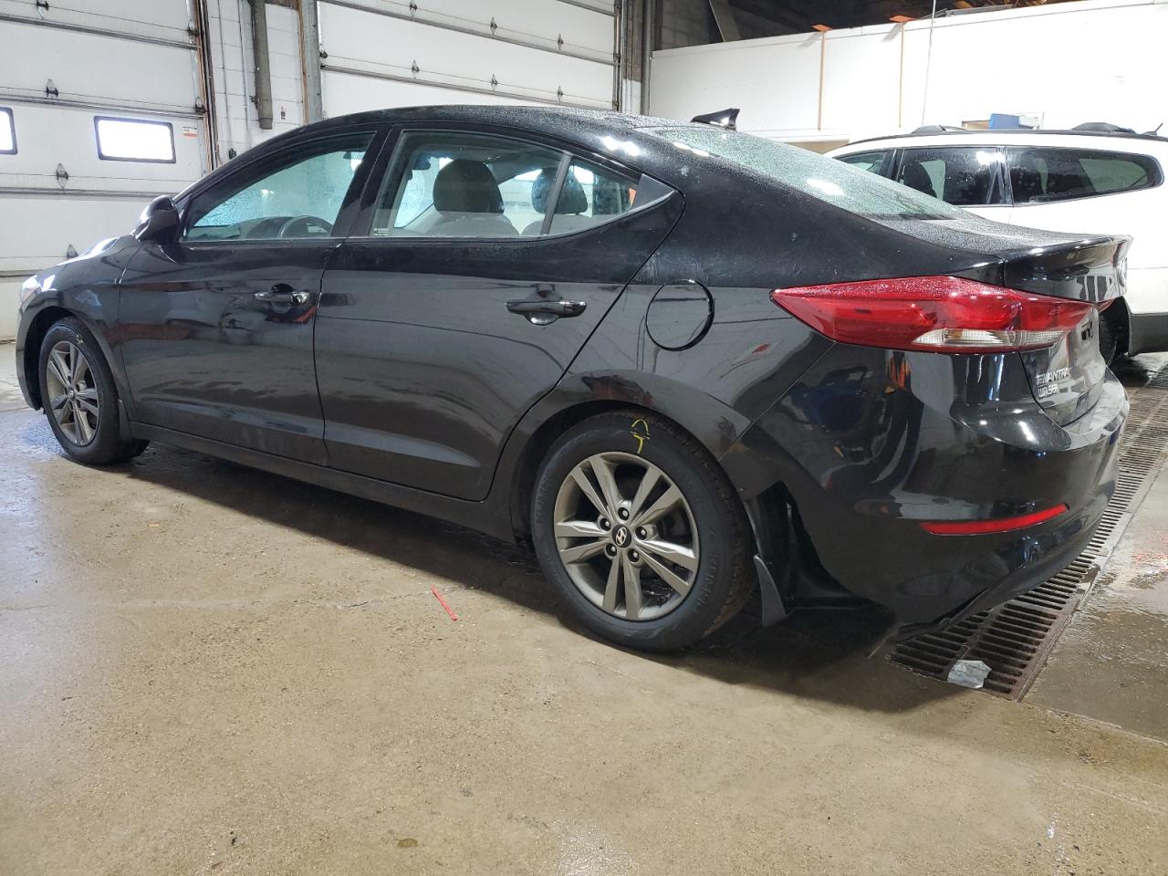 2018 Hyundai Elantra - Image 2
