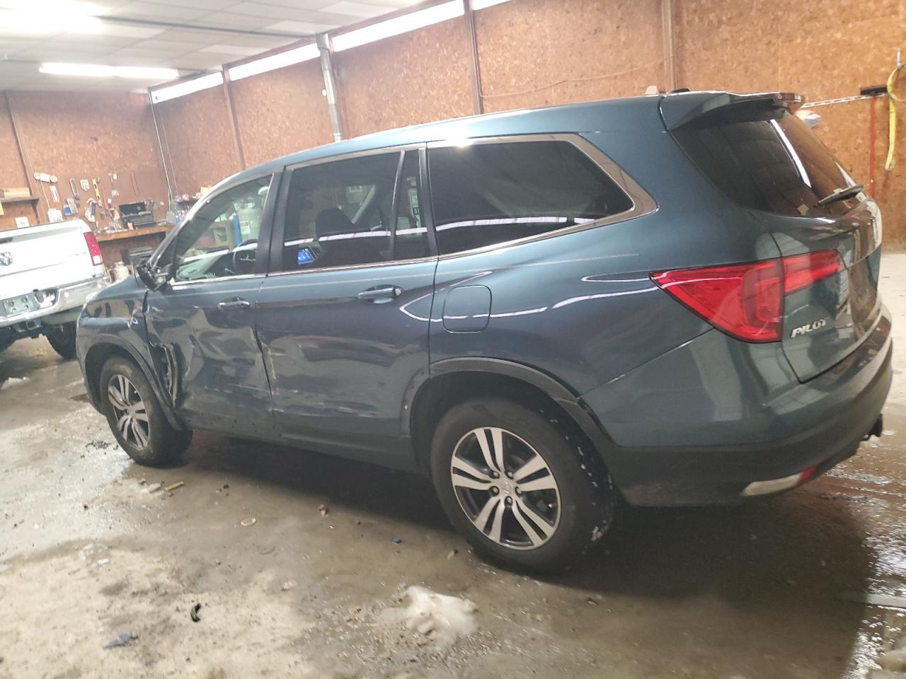 2016 Honda Pilot - Image 2