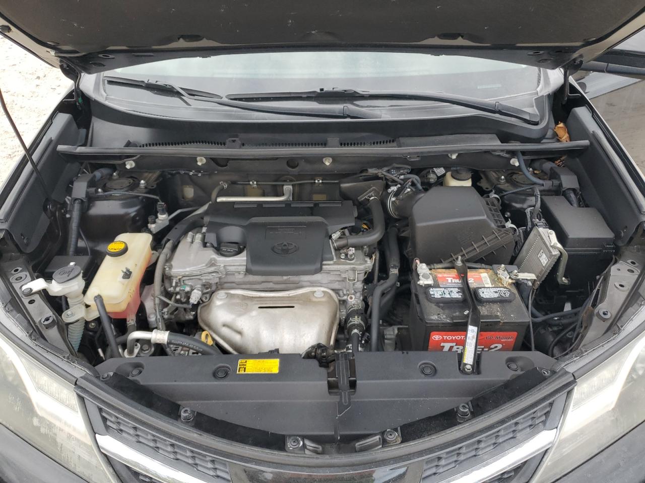 2015 Toyota RAV 4 - Image 12