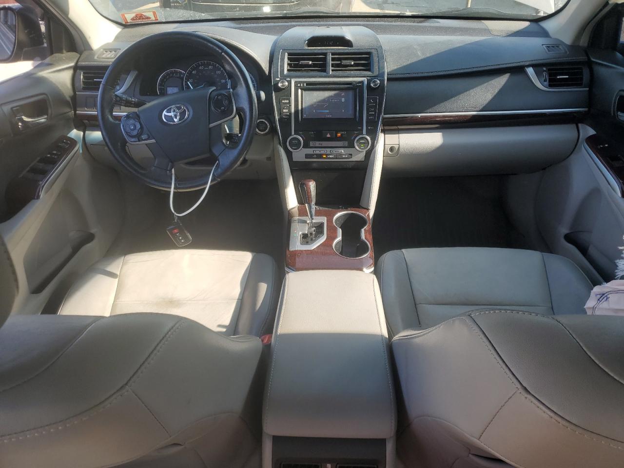 2014 Toyota Camry - Image 8