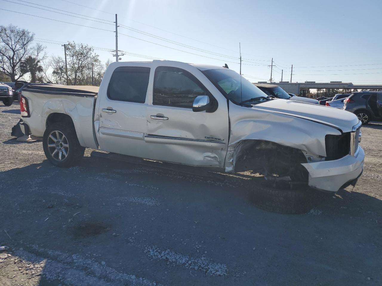 2011 GMC Sierra - Image 4