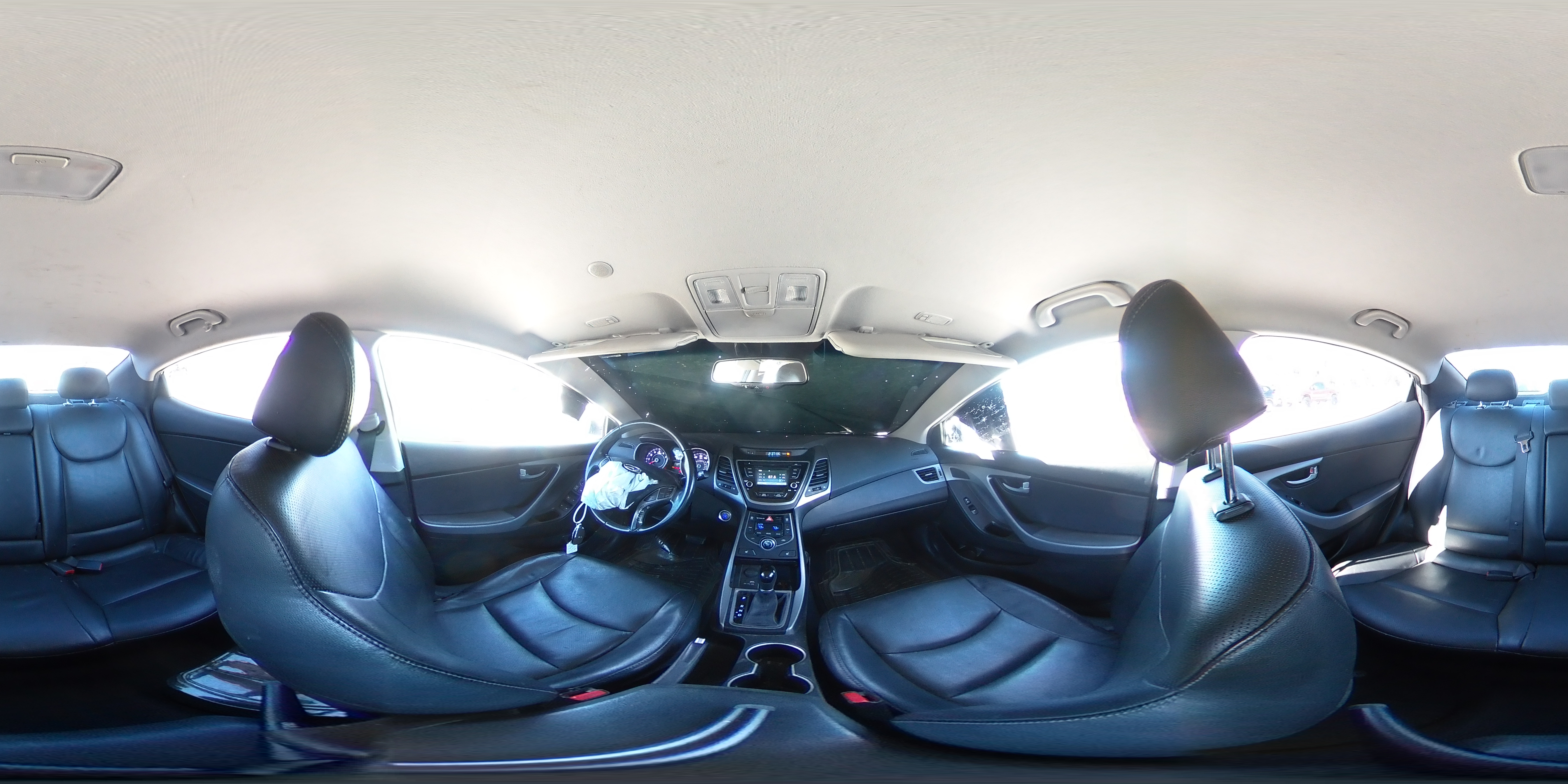 2016 Hyundai Elantra - Image 14