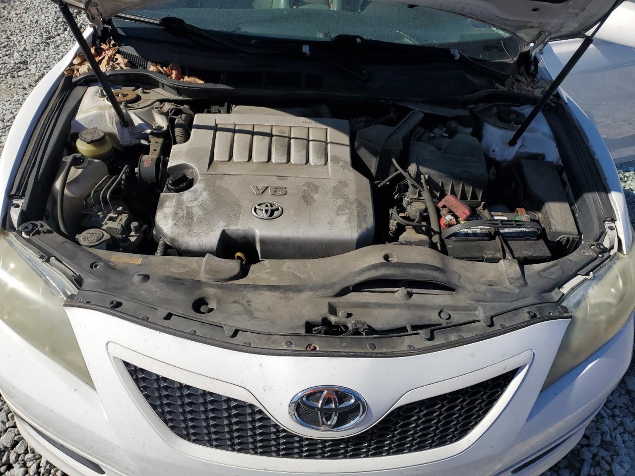 2009 Toyota Camry - Image 11