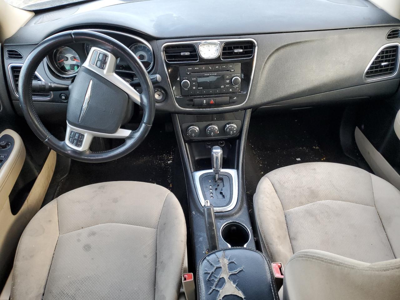 2012 Chrysler 200 - Image 8
