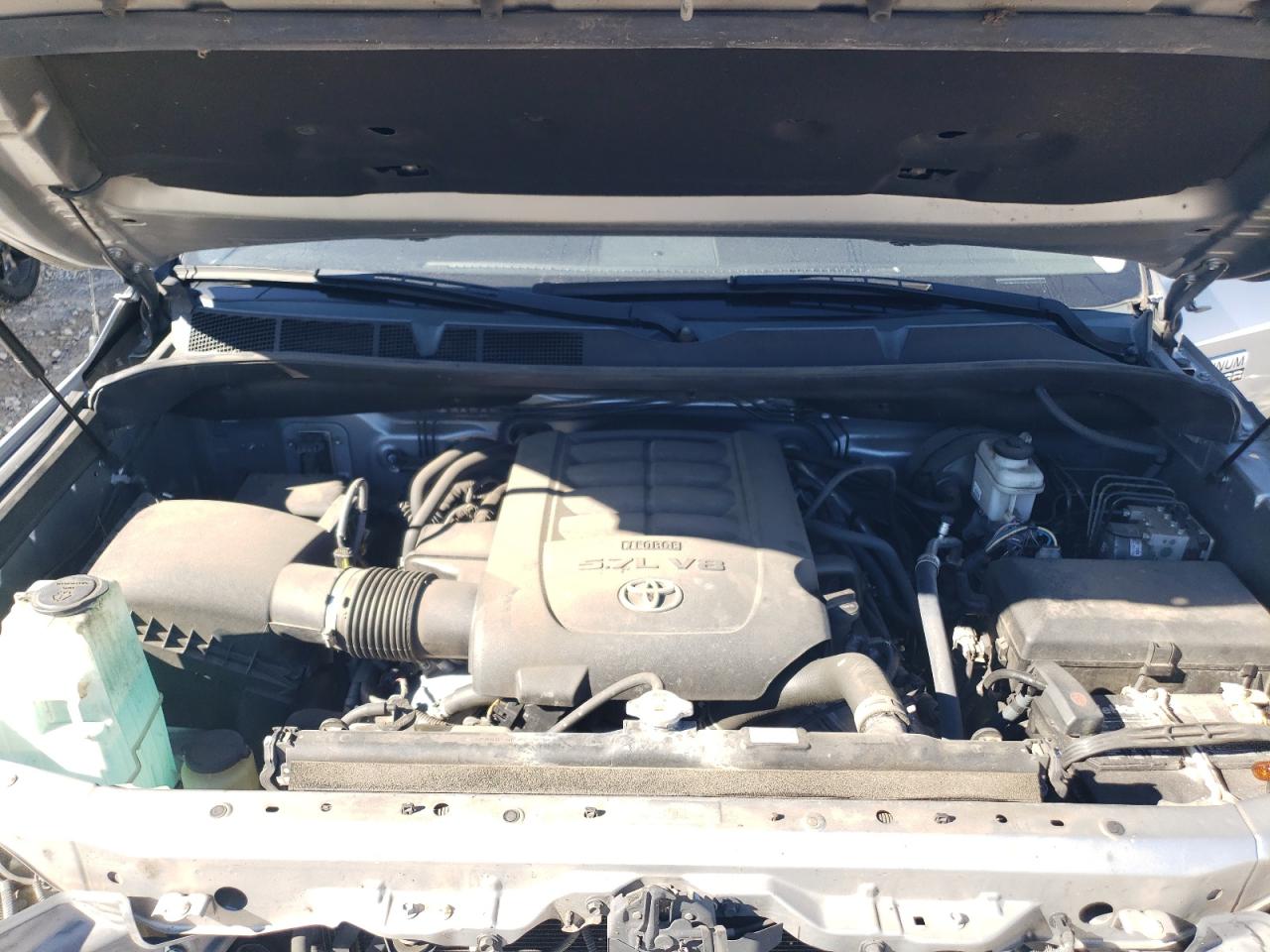 2018 Toyota Tundra - Image 11