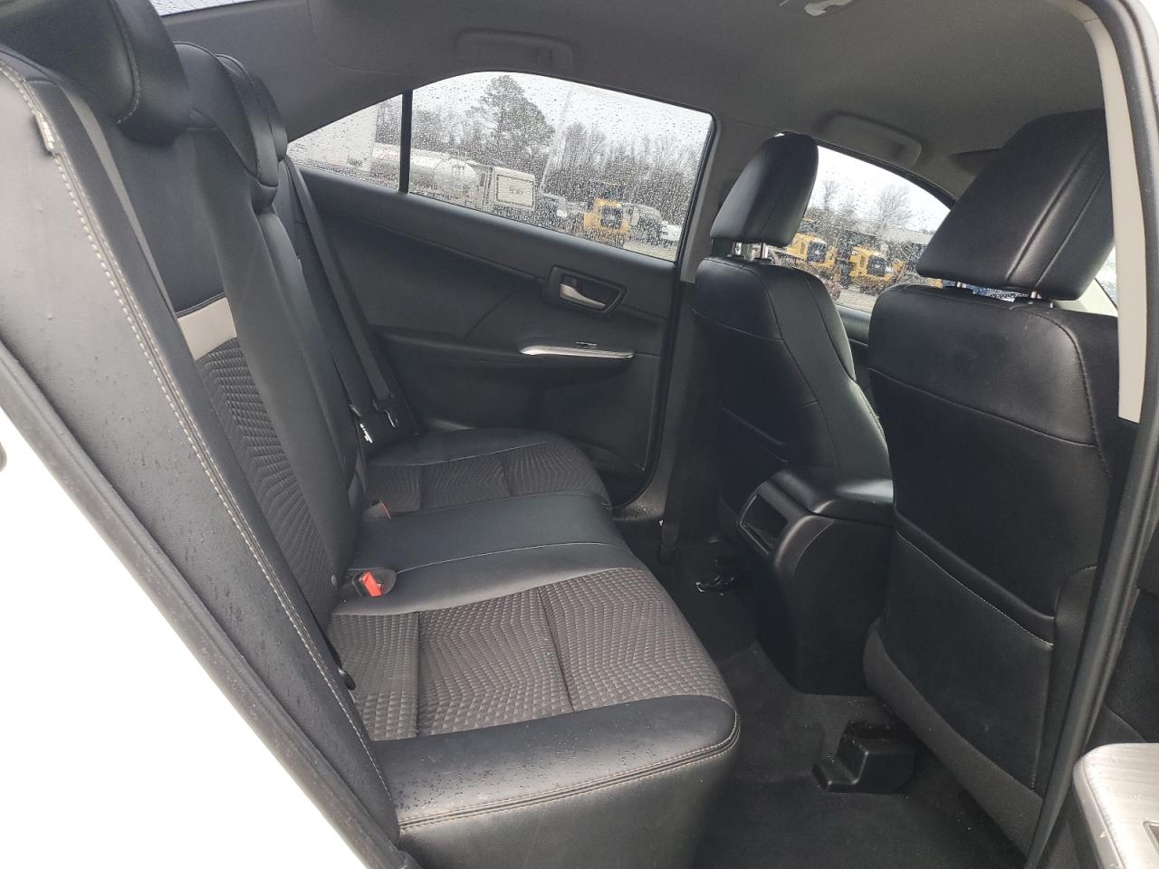 2012 Toyota Camry - Image 10