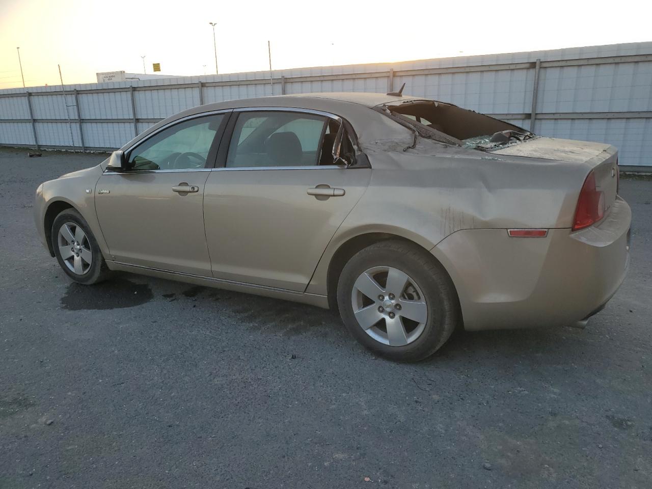 2008 Chevrolet Malibu - Image 2