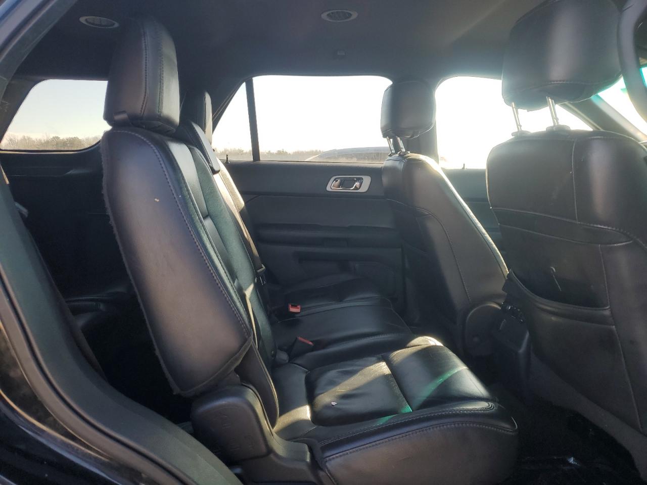 2013 Ford Explorer - Image 11