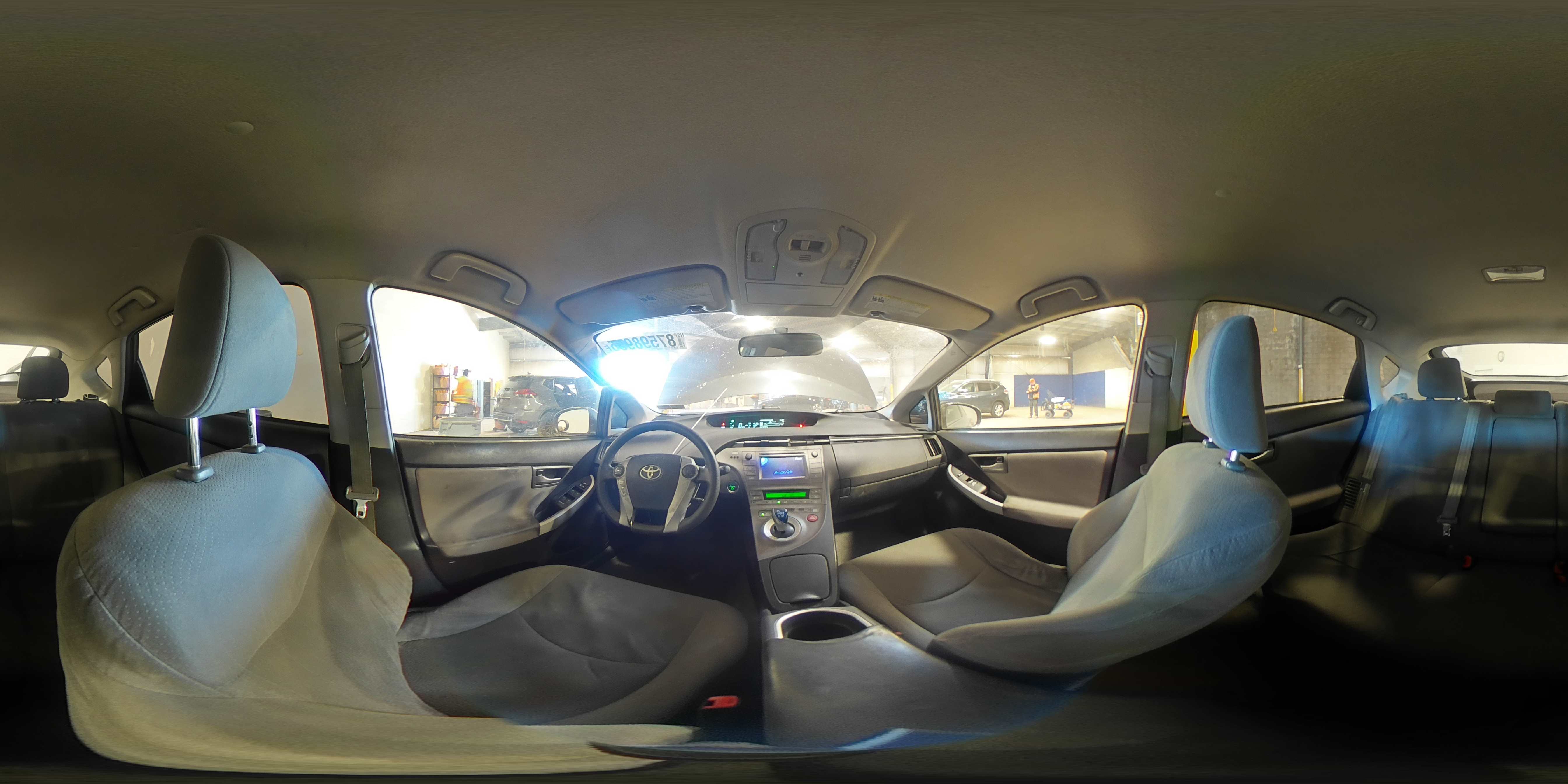 2012 Toyota Prius - Image 14