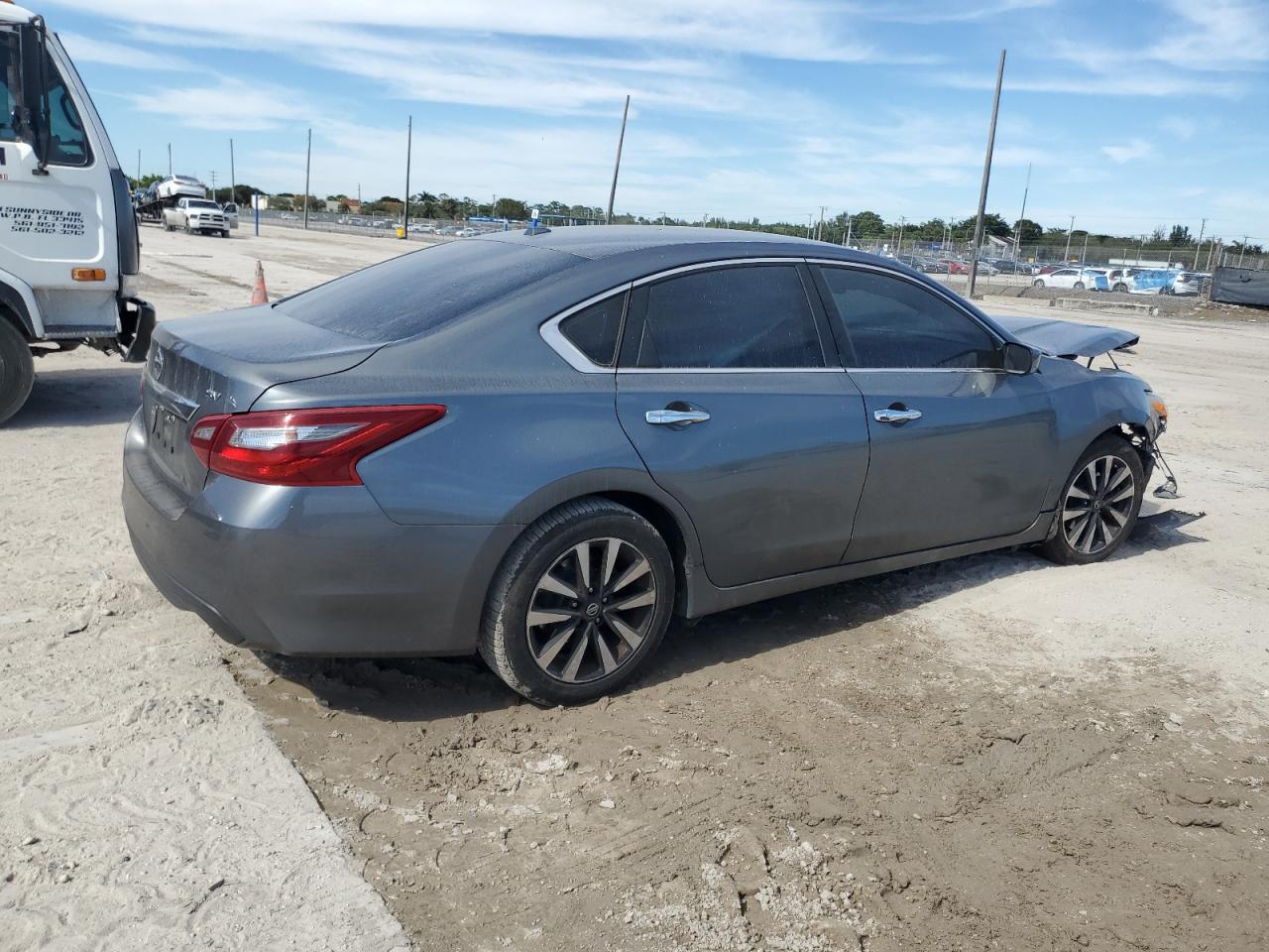2018 Nissan Altima - Image 3