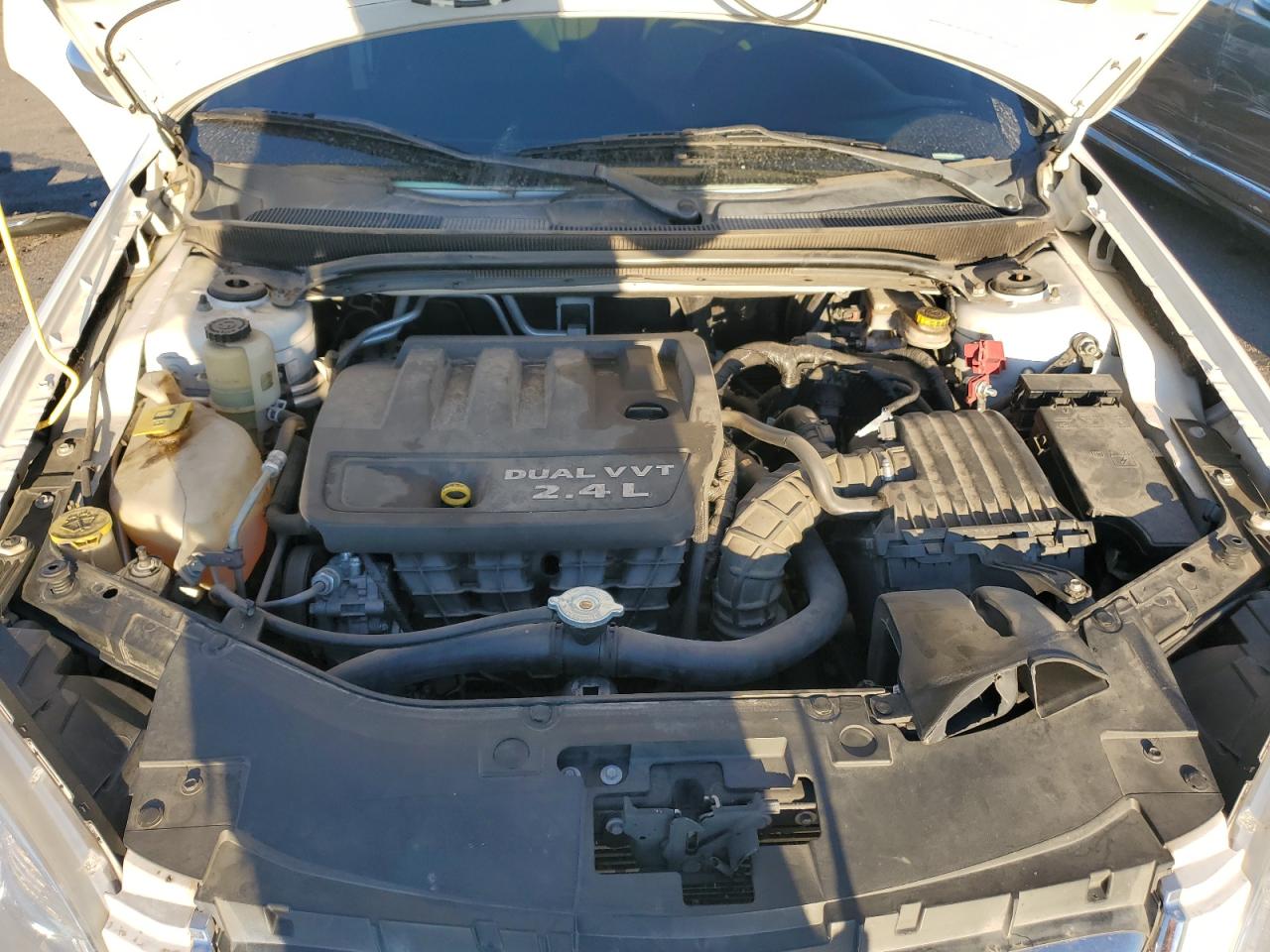 2012 Chrysler 200 - Image 11